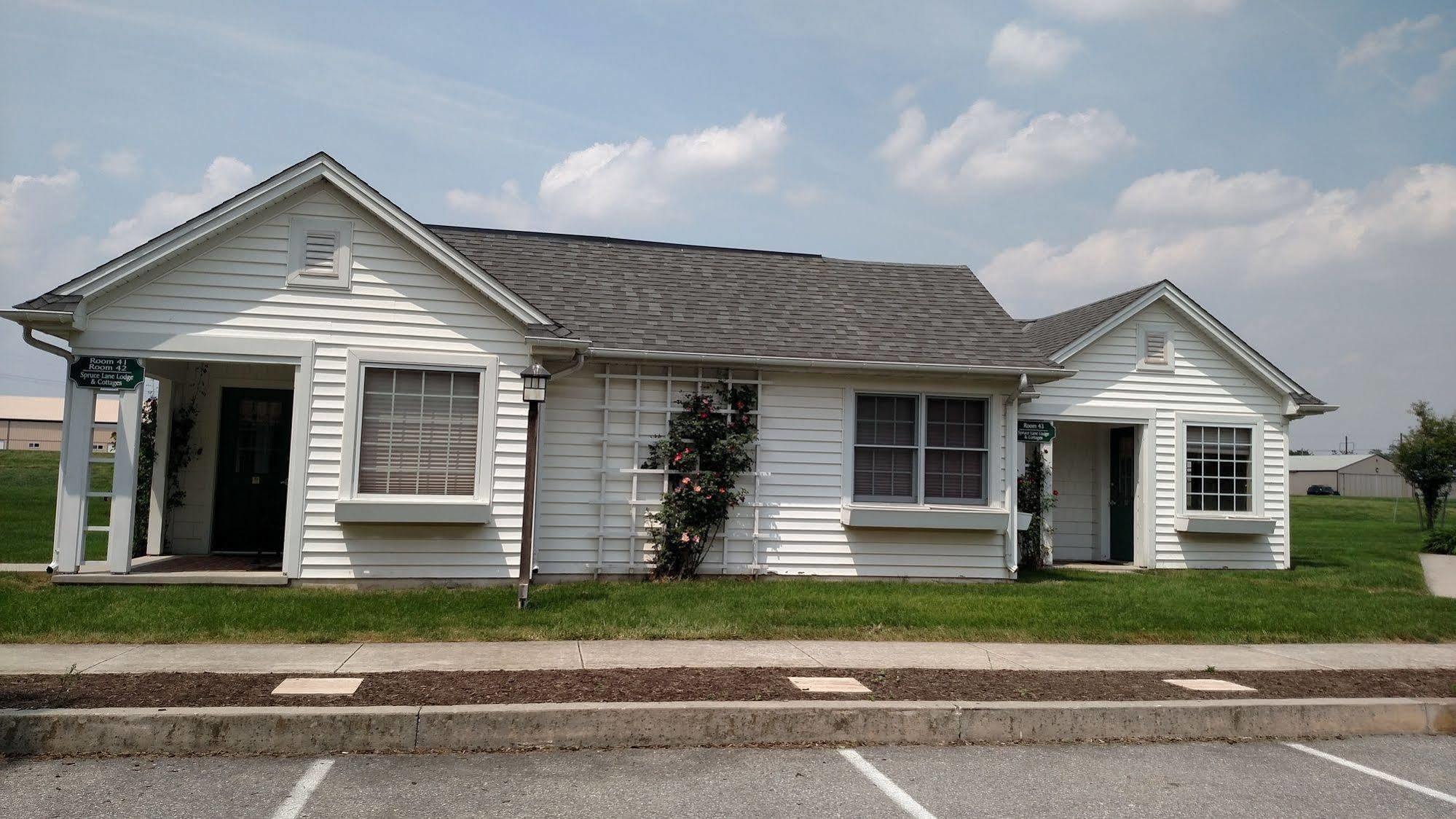 Spruce Lane Lodge And Cottages Smoketown  Bagian luar foto